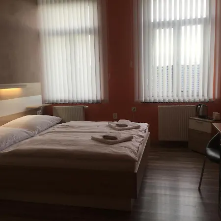 Obora Guest house *