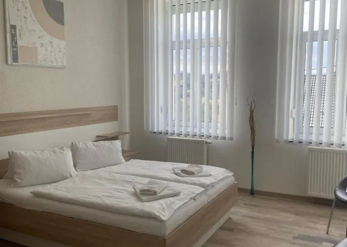 Obora 3* Tachov (Plzen)